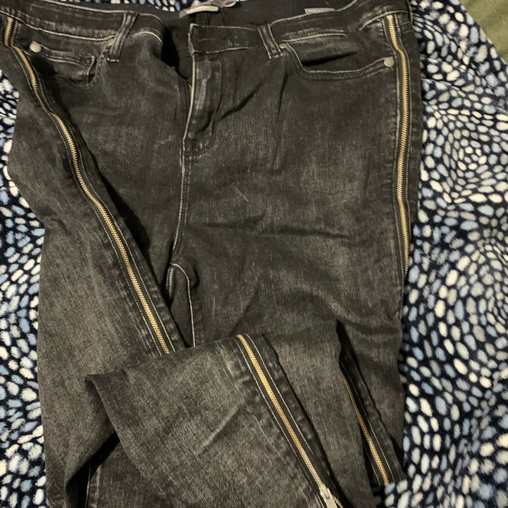 Torrid sky high zipper jeans size 18T